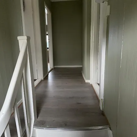 Hébergement de vacances In The Middle Of Botnhamn, 4 Bedrooms, 8 Guests *